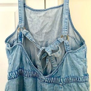 American Eagle High Neck Chambray Tie-Back Romper, Size XL (POCKETS!!)